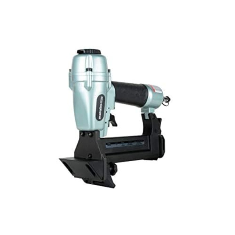 [ USED ]Metabo HPT Flooring Stapler | 18 Gauge | 1/4 Crown Staples | 1/2 to 1-9/16 Length | Pneumatic | 5 Year Professional Warranty | N4004AB