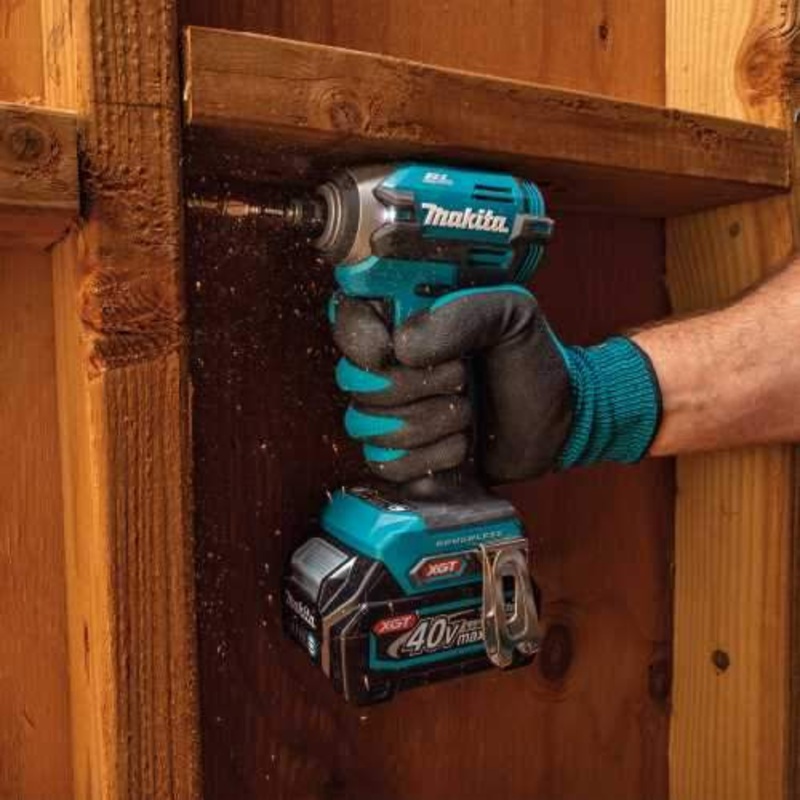 Makita GDT02D 40V max XGT Brushless Cordless 4Speed Impact Driver Kit (2.5Ah)