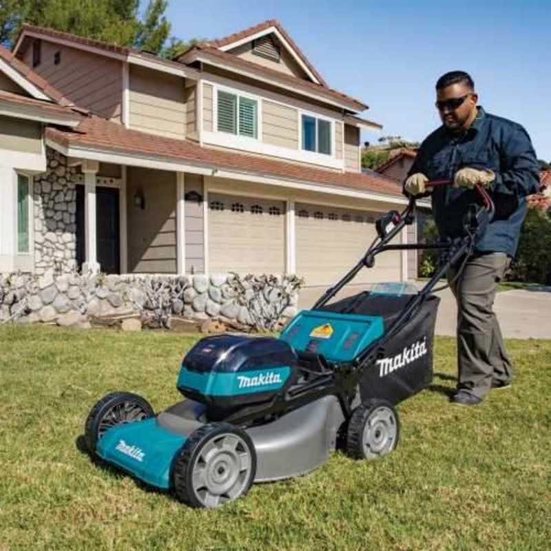 Makita GML01Z 40V max XGT Brushless 21" SelfPropelled Commercial Lawn Mower, Tool Only