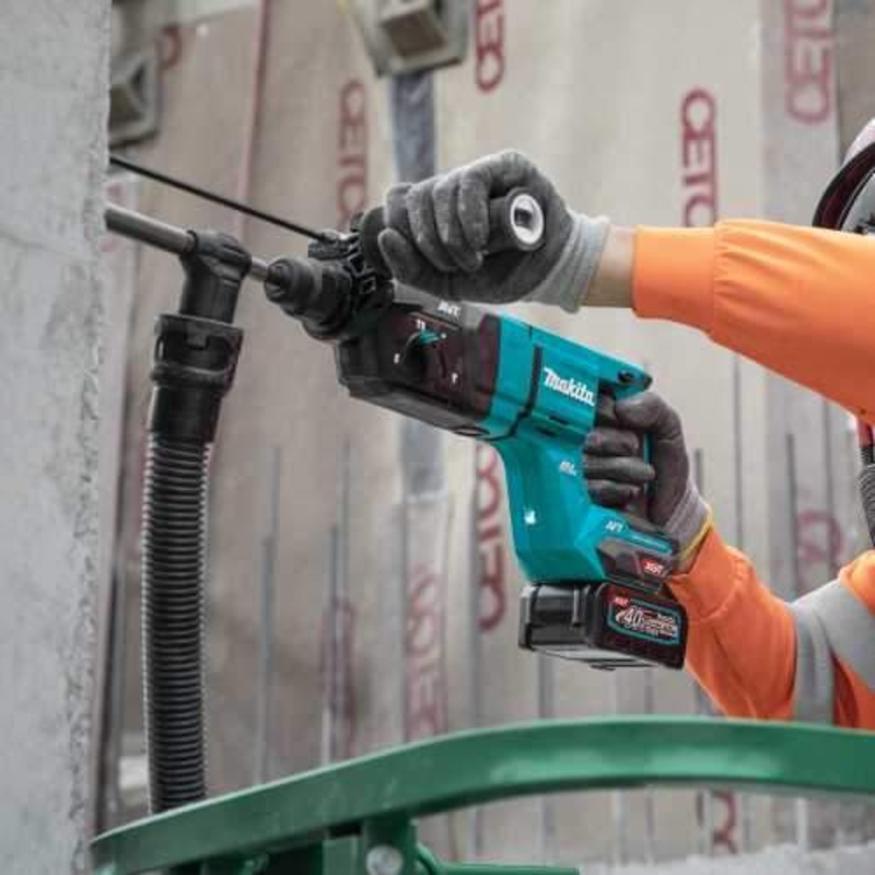 Makita GRH07M1 40V max XGT Brushless Cordless 11/8" SDSPLUS AVT Rotary Hammer (DHandle) Kit, AFT, AWS Capable (4.0 Ah)