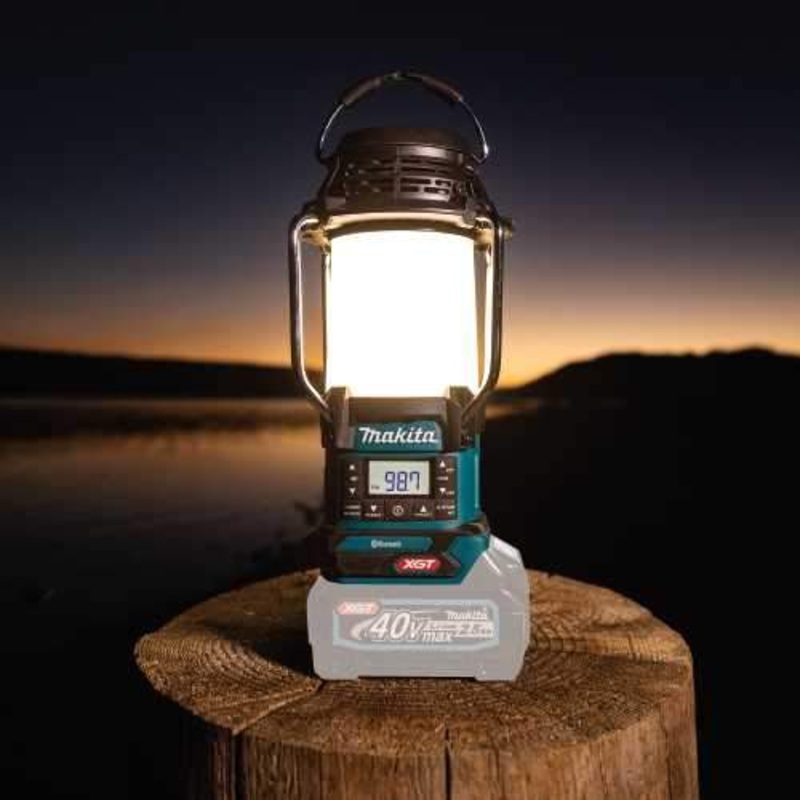 Makita GRM04 40V max XGT Cordless Lantern with Radio, Tool Only